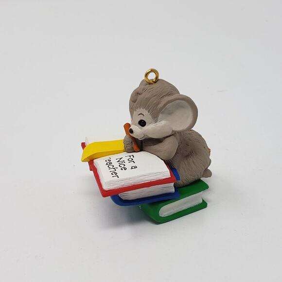 1989 Hallmark Teacher Handcrafted Keepsake Holiday Christmas Ornament. - Picture 4 of 10